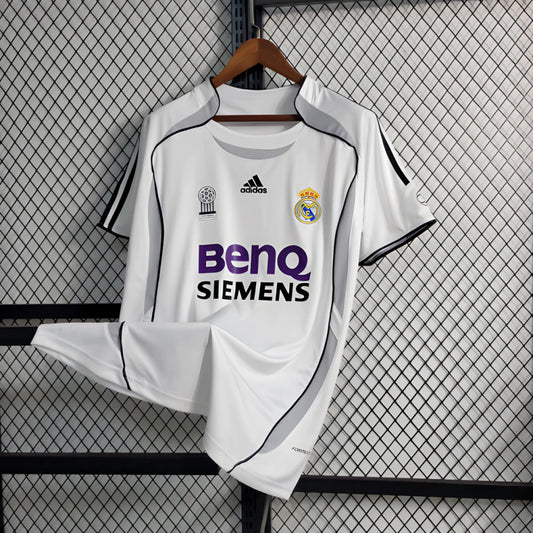 Real Madrid Retro Jersey 2005/2006 HOME